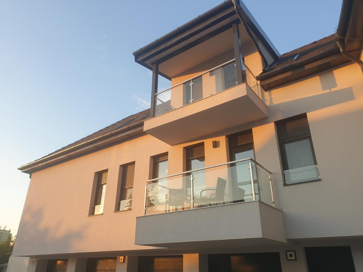 Silver Lodge Apartments 埃格尔 外观 照片